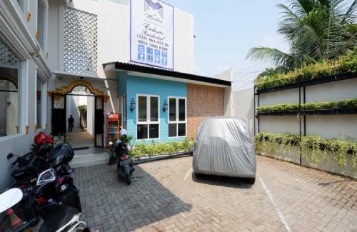 Semarang House | RedDoorz Plus near Paragon Mall Semarang