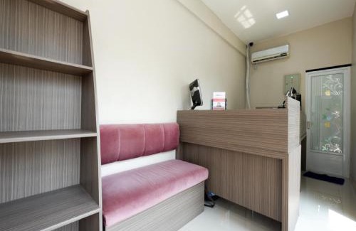 Semarang House | RedDoorz Plus near Paragon Mall Semarang