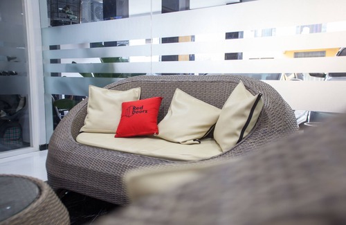 Malang Hotel | RedDoorz Plus near Politeknik Negeri Malang