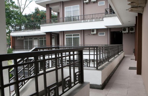 Pasteur House | RedDoorz Plus near Sukajadi 2