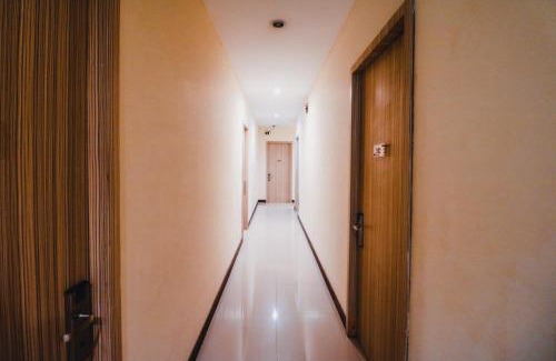 Biringkanya Hotel | RedDoorz Plus near Sultan Hasanuddin Airport