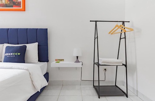 Bandung Hotel | RedDoorz Plus near Universitas Maranatha Bandung 2