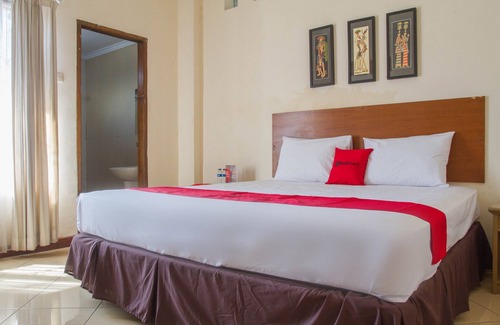 Garut Hotel | RedDoorz Plus @ Otista Garut
