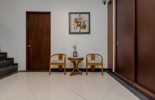 Gambir House | RedDoorz Plus @ Pasar Baru