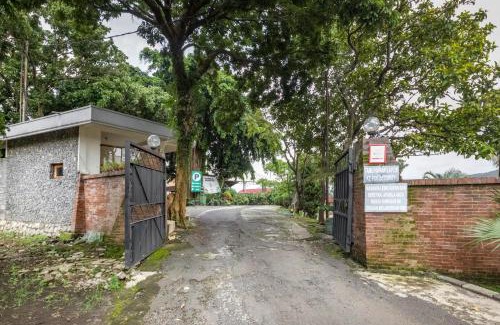 Lawang House | RedDoorz Plus @ Purwodadi