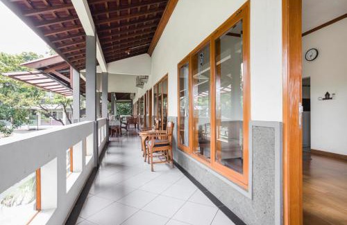 Lawang House | RedDoorz Plus @ Purwodadi