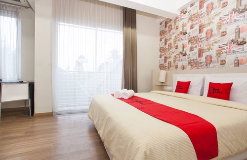 Arjosari Hotel | RedDoorz Plus @ Riverside Malang