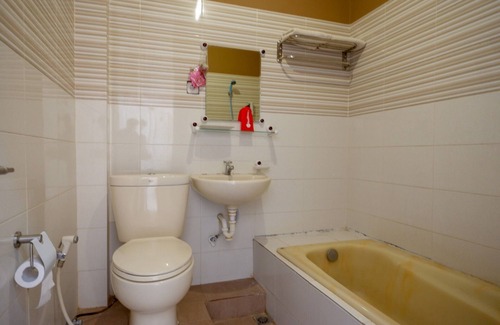 Luwuk House | RedDoorz Plus Syariah @ Hotel Boulevard Luwuk