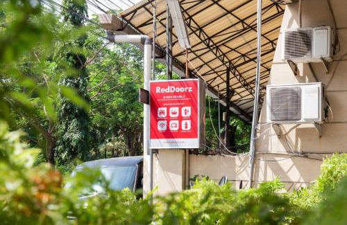 Gubeng House | RedDoorz @ Raya Ngagel 2
