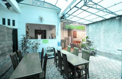 Depok House | RedDoorz @ Seturan Raya