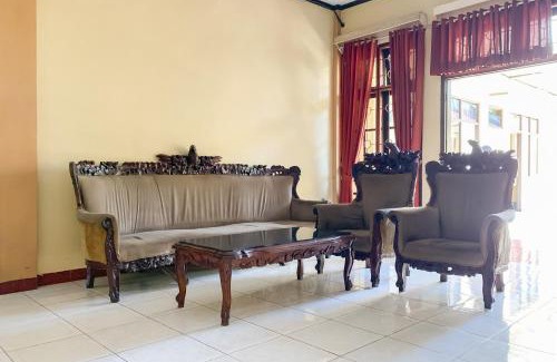 Sangkanurip Hotel | RedDoorz Syariah at Flamboyan Indah Kuningan