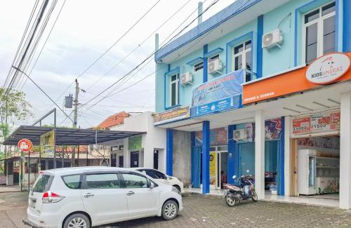 Kendal Hotel | RedDoorz Syariah at Fariza Guesthouse Kendal