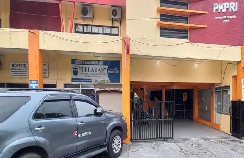 Sidoarjo Hotel | RedDoorz Syariah at Hotel Pandan Wangi near Alun Alun Sidoarjo