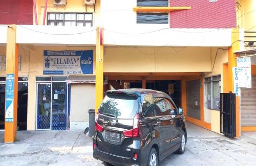 Sidoarjo Hotel | RedDoorz Syariah at Hotel Pandan Wangi near Alun Alun Sidoarjo