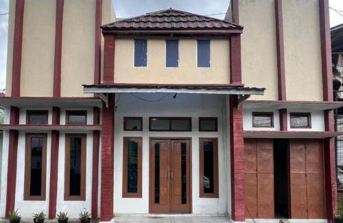 Kejajar Hotel | RedDoorz Syariah at jalan Dieng 5