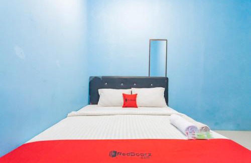 Cianjur Hotel | RedDoorz Syariah At Jl Pangeran Hidayatullah Cianjur
