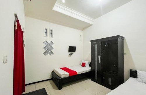 Kepanjen Hotel | RedDoorz Syariah At Santana Stasiun Kepanjen