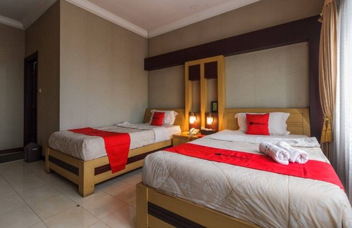 Cipanas Hotel | RedDoorz Syariah @ Cipanas