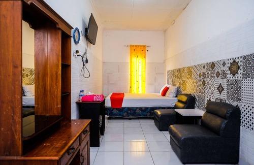 Colomadu Hotel | RedDoorz Syariah @ Colomadu 2