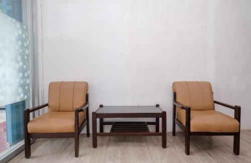 Banjarsari Hotel | RedDoorz Syariah @ Griya Thamrin Manahan Solo