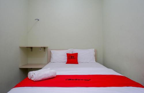 West Semarang Hotel | RedDoorz Syariah near Gerbang Tol Krapyak 2 Semarang