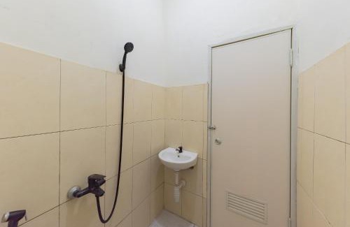 Cibeleng Hotel | RedDoorz Syariah @ Jl Raya Sukabumi