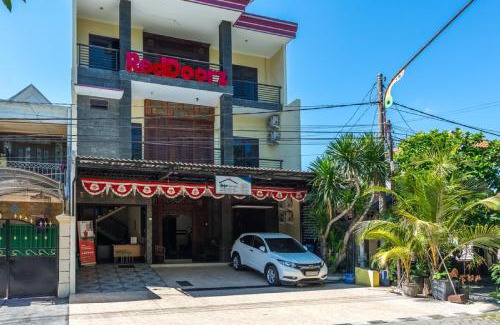 Surabaya House | RedDoorz Syariah @ Ketintang Surabaya