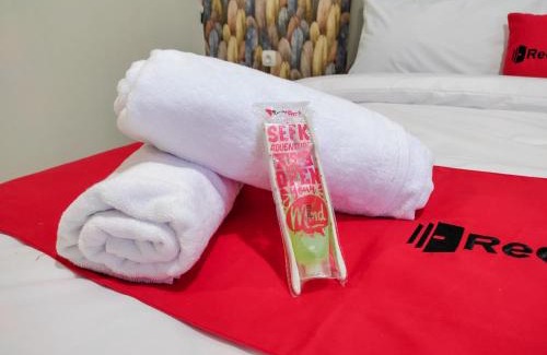 Purwokerto Hotel | RedDoorz Syariah near GOR Satria Area