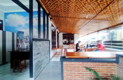 Purwokerto Hotel | RedDoorz Syariah Near Stasiun Purwokerto