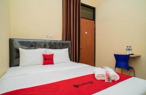 Surabaya Hotel | RedDoorz Syariah near Jembatan Merah Plaza