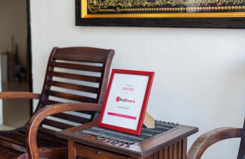 Ngagel House | RedDoorz Syariah near Marvel City Mall 2