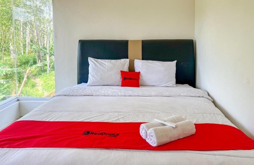 Wonosobo Hotel | RedDoorz Syariah near Pengadilan Agama Wonosobo