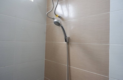 West Semarang Hotel | RedDoorz Syariah near PRPP Semarang