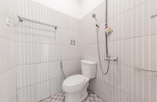 Sukabumi Hotel | RedDoorz Syariah near RS Hermina Sukabumi