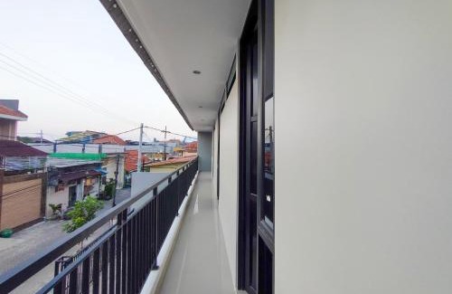 Surabaya Hotel | RedDoorz Syariah near Rumah Sakit Soewandhie