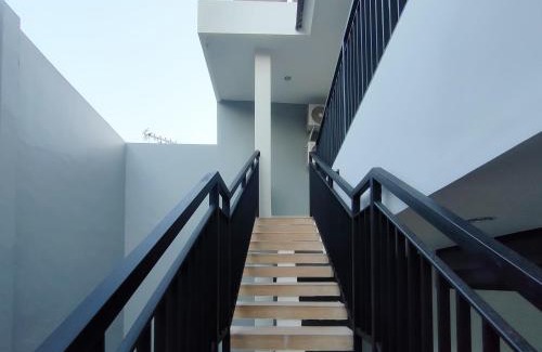 Surabaya Hotel | RedDoorz Syariah near Rumah Sakit Soewandhie