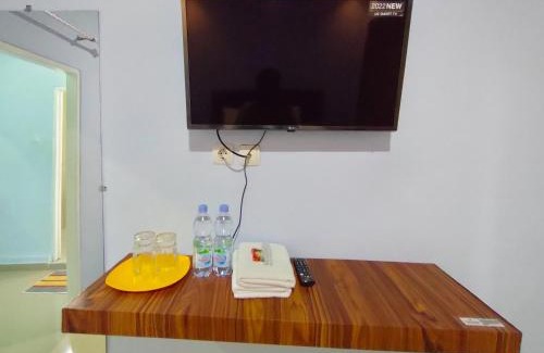 Wates House | RedDoorz Syariah Near Stasiun Wates