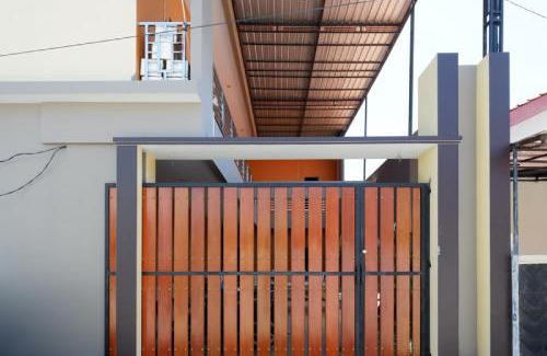 Tegal House | RedDoorz Syariah near Stasiun Tegal