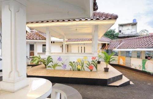 Bogor House | RedDoorz Syariah near Taman Air Mancur Bogor