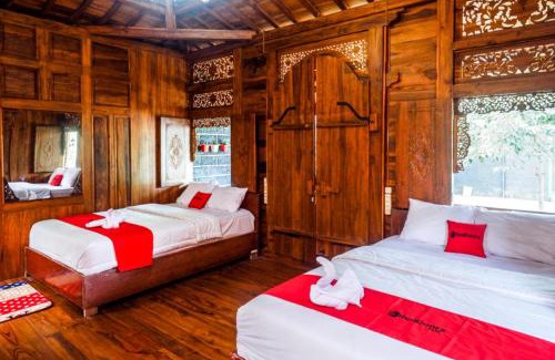 Wonosobo Hotel | RedDoorz Syariah near Terminal Mendolo Wonosobo 2
