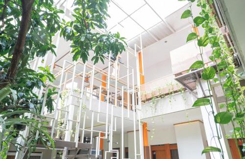 Dinoyo House | RedDoorz Syariah near Transmart MX Malang