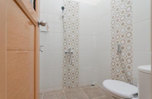 Tasikmalaya Hotel | RedDoorz Syariah Plus @ Perintis Guesthouse Tasikmalaya