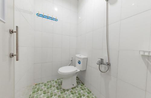 Cipanas Hotel | RedDoorz Syariah Plus near Tugu Bubur Ayam Cianjur