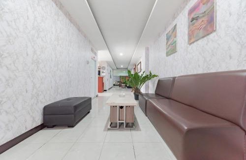 Cipanas Hotel | RedDoorz Syariah Plus near Tugu Bubur Ayam Cianjur