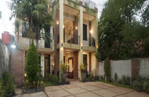 Depok House | RedDoorz Syariah Plus near Trans Studio Cibubur