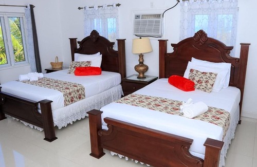 Matthew Town House | Redknot Manor Guest house/Hotel