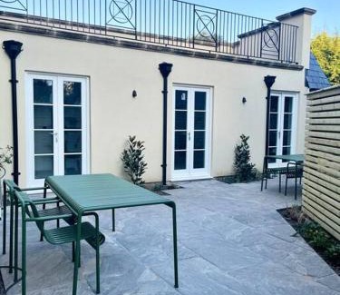 Bristol Apartment | Redland Suites - Apartment 1
