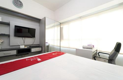 Bekasi Apartment | RedLiving Apartemen Springlake Summarecon - Happy Rooms with Netflix