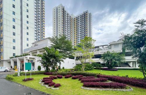 Bekasi Apartment | RedLiving Apartemen Springlake Summarecon - Happy Rooms with Netflix