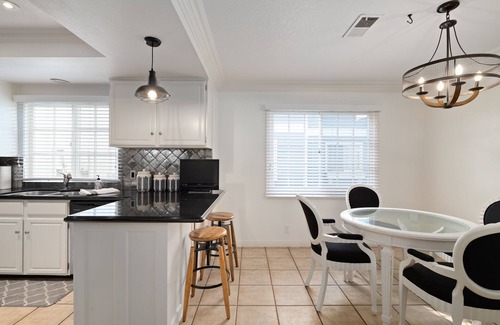 South Redondo Condo | Redondo Beach Piece of Heaven-2 blocks From the Beach